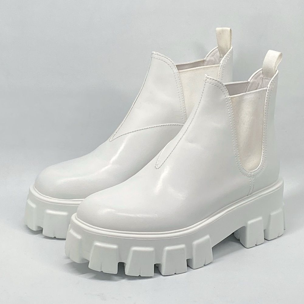 Prada Monolith Leather Lug-Sole Chelsea Boots size 39
